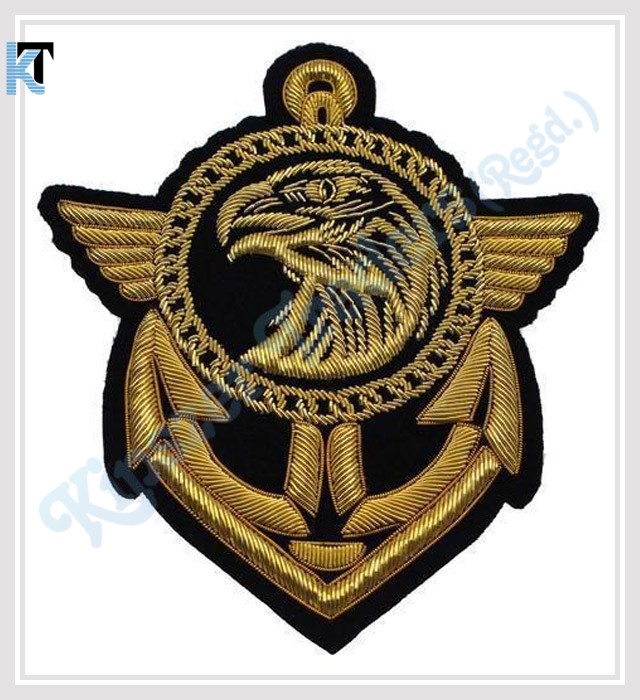 5.embroidered-badge.jpg